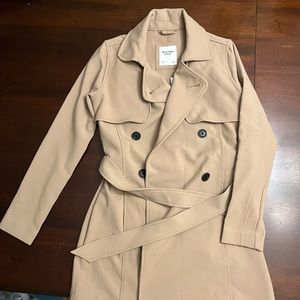 NWT Abercrombie trench coat